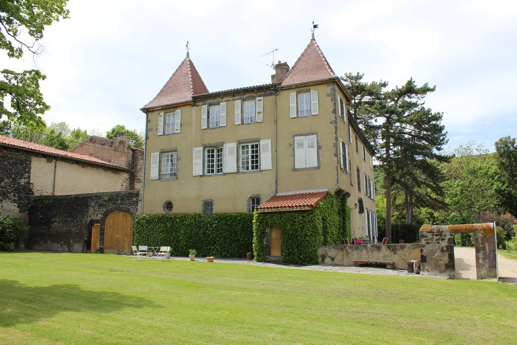 Chateau De Bourrassol Bed and Breakfast Menetrol Esterno foto