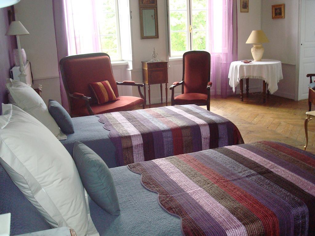 Chateau De Bourrassol Bed and Breakfast Menetrol Camera foto